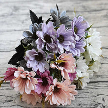 Load image into Gallery viewer, Silk daisy Bride flowers