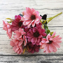 Load image into Gallery viewer, Silk daisy Bride flowers