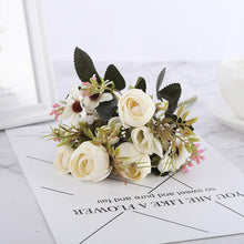 Load image into Gallery viewer, Daisy Camellia Flowers